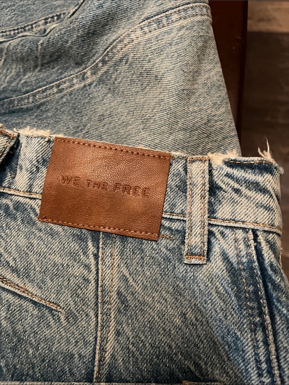 We The Free Light Blue good luck barrel jeans. With distressing  NWOT - Picture 8 of 12